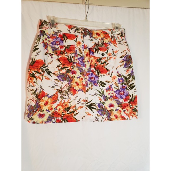 Women's Croft And Barrow White Floral Skirt Size 12 - Picture 2 of 4